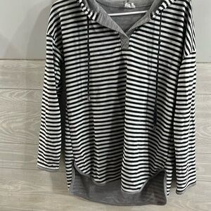 Womens long sleeve hooded top